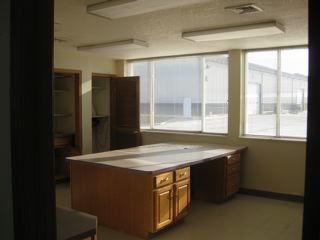 ABC Supply Building: 100 North Spruce Street, Manteno, IL 60950